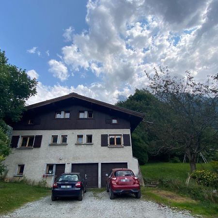 Logement Mansarde Dans Maison Avec Jardin En Bord De Piste, Vue Montagne Les Houches Exterior foto